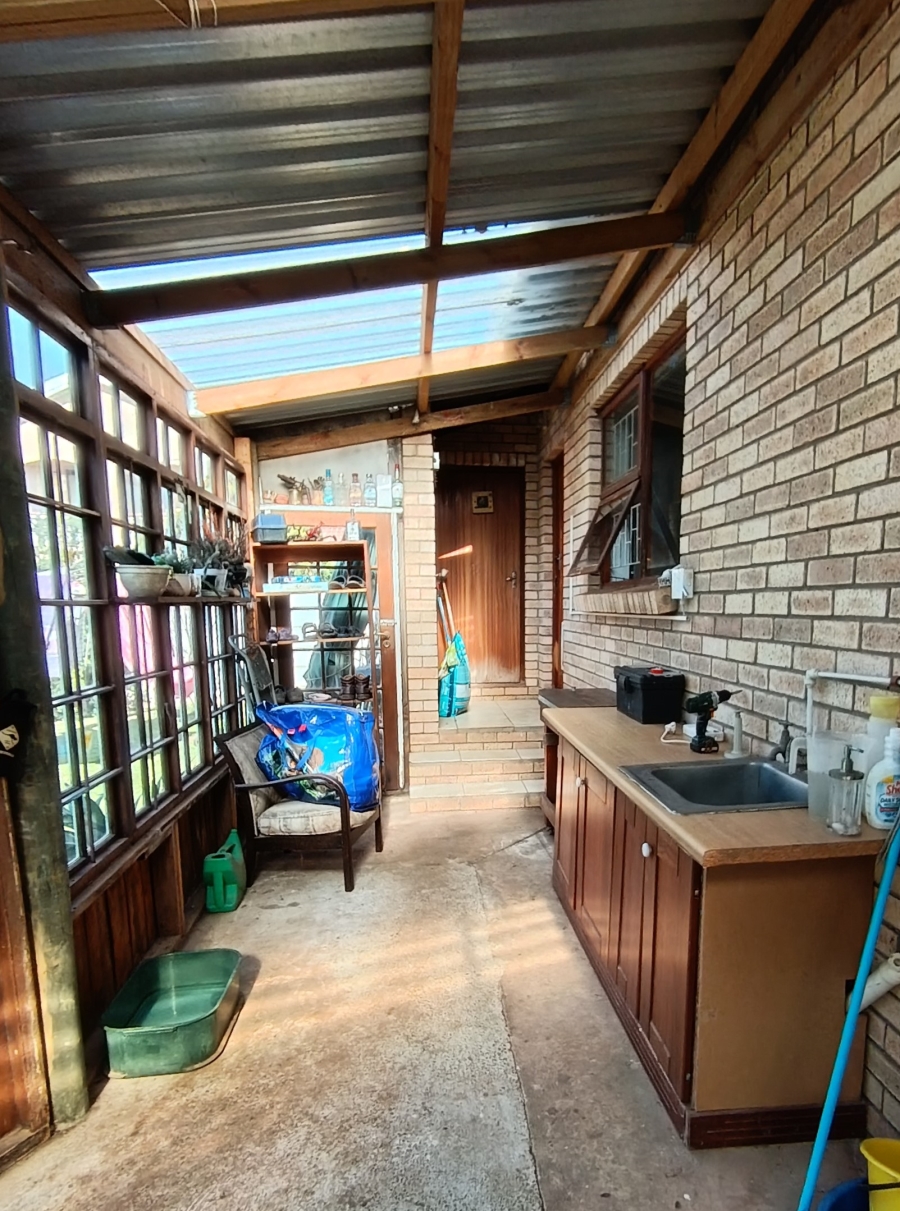 3 Bedroom Property for Sale in C Place Eastern Cape
